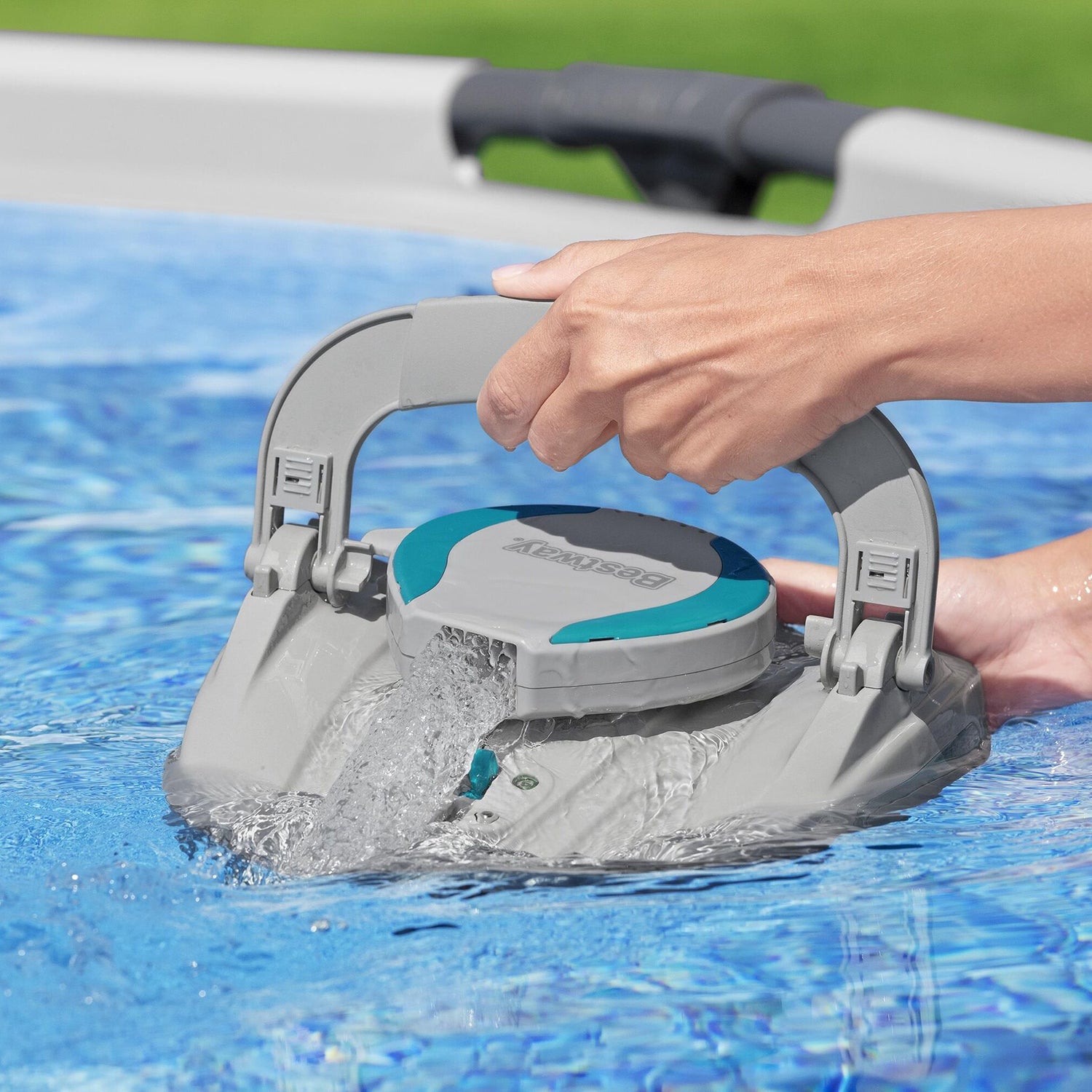 BESTWAY - Robot pulitore per la pulizia della piscina AquaTronix G100