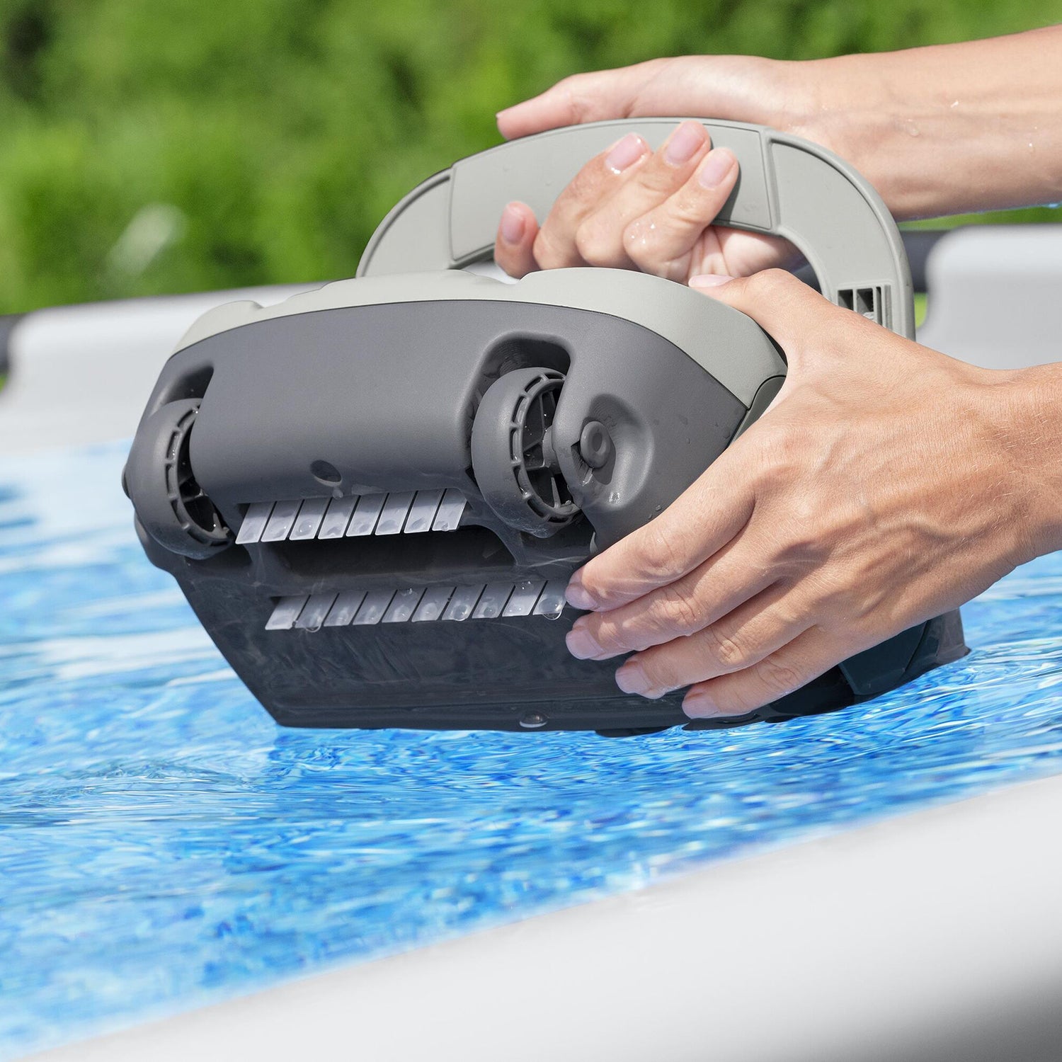 BESTWAY - Robot pulitore per la pulizia della piscina AquaTronix G100