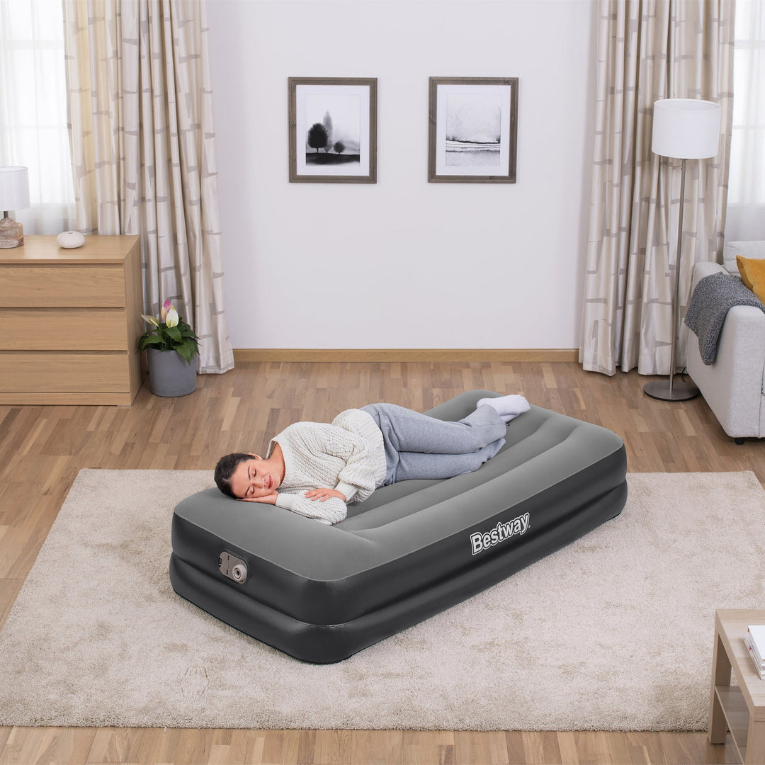 Materasso Gonfiabile Singolo Airefina Con Pompa Integrata – Gonfiaggio In 3 Minuti, Struttura A 4 Camere E 21 Cuscini, Resistente E Portatile Per Ospiti O Campeggio (99x190x40 Cm)