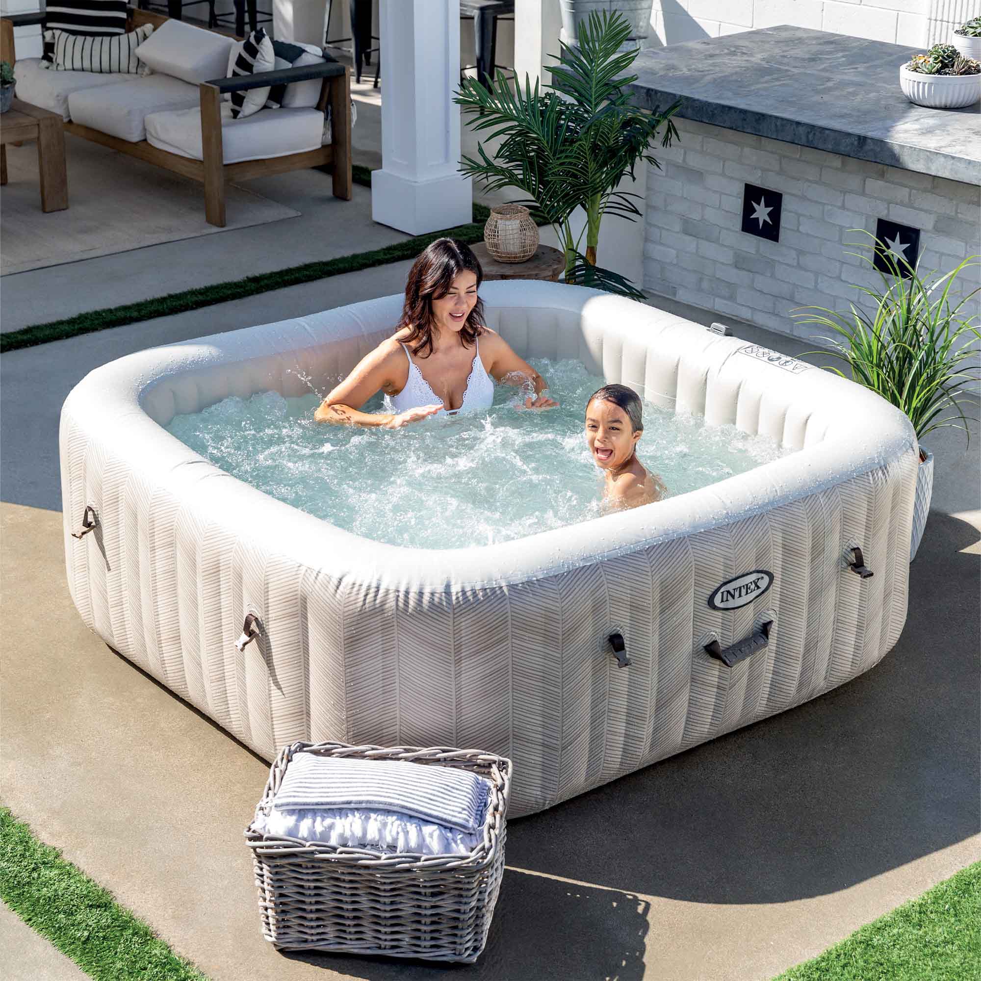 INTEX - Spa Idromassaggio PureSpa™ Bubble Chevron Deluxe™ 6 Posti Effetto Rigato - altezza 71x239x239 cm