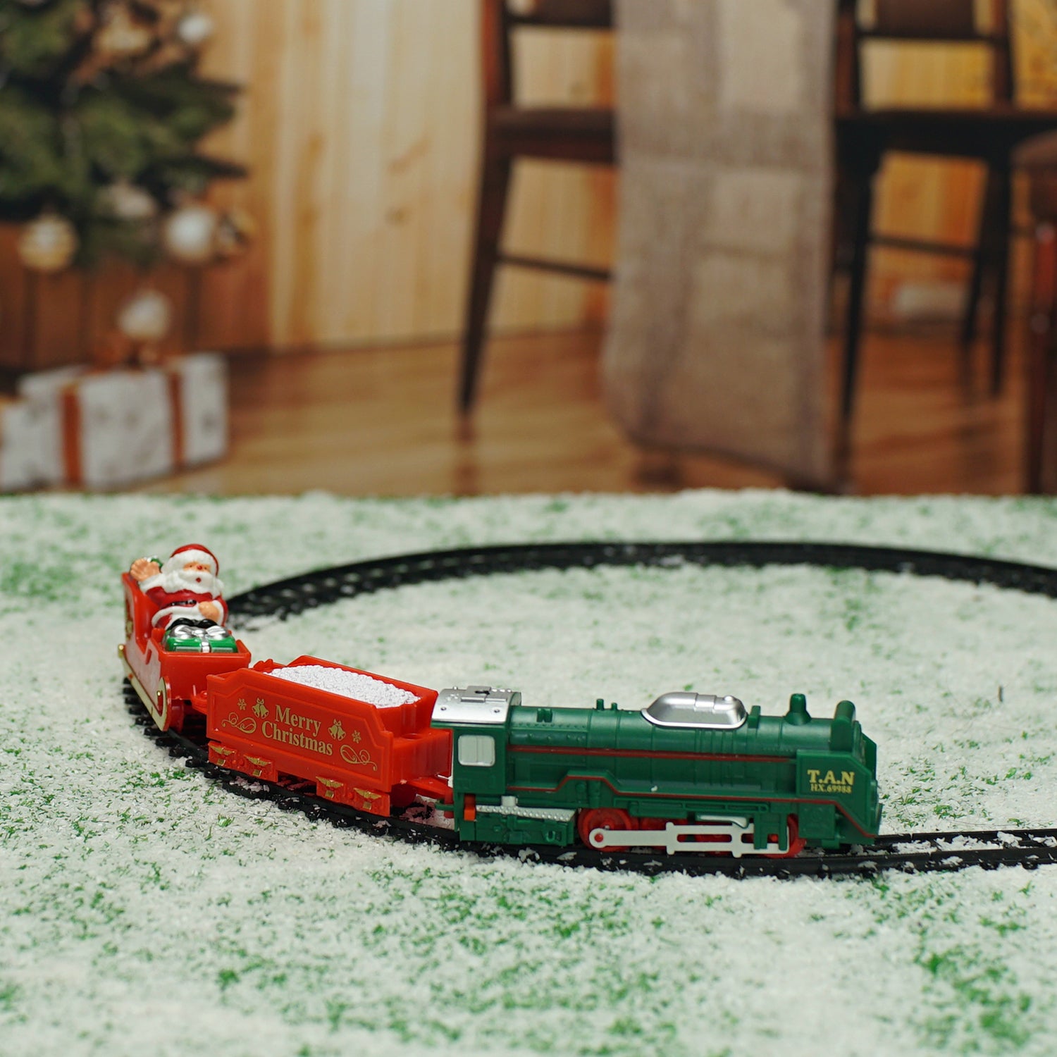 VESTIAMO CASA GRAN NATALE - Trenino Natalizio Express con Locomotiva, Slitta di Babbo Natale, Luci LED, Suoni Reali e 3 Circuiti di Montaggio 23 Pezzi
