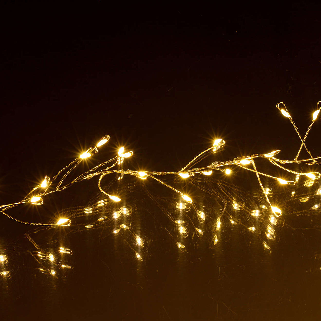 DICTROLUX - Ghirlanda Luminosa 30 MicroLED Bianco Caldo con 10 Flash a Batteria 1,5 metri di luci