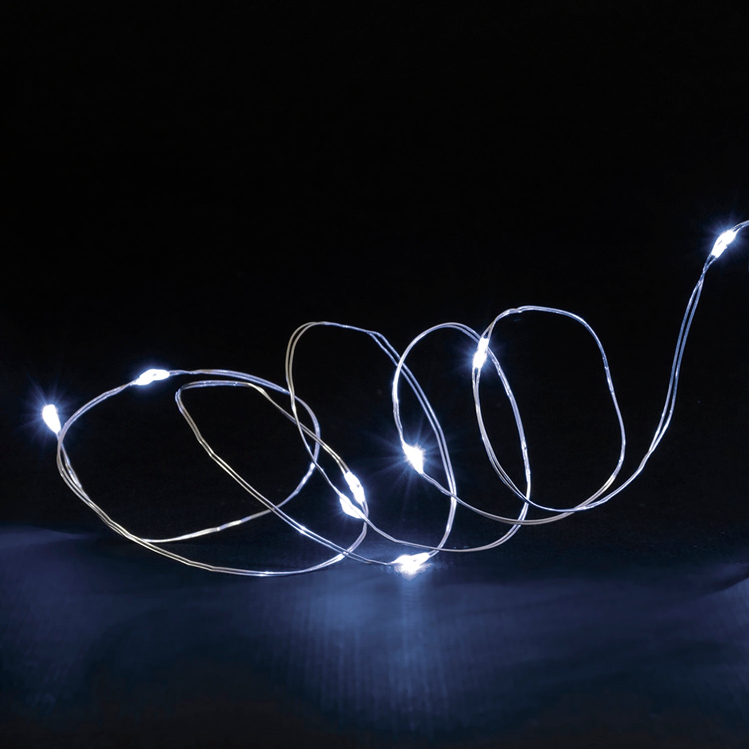 DICTROLUX - Catena Luminosa 100 MicroLED Bianco Freddo a Batteria con Telecomando 10 metri