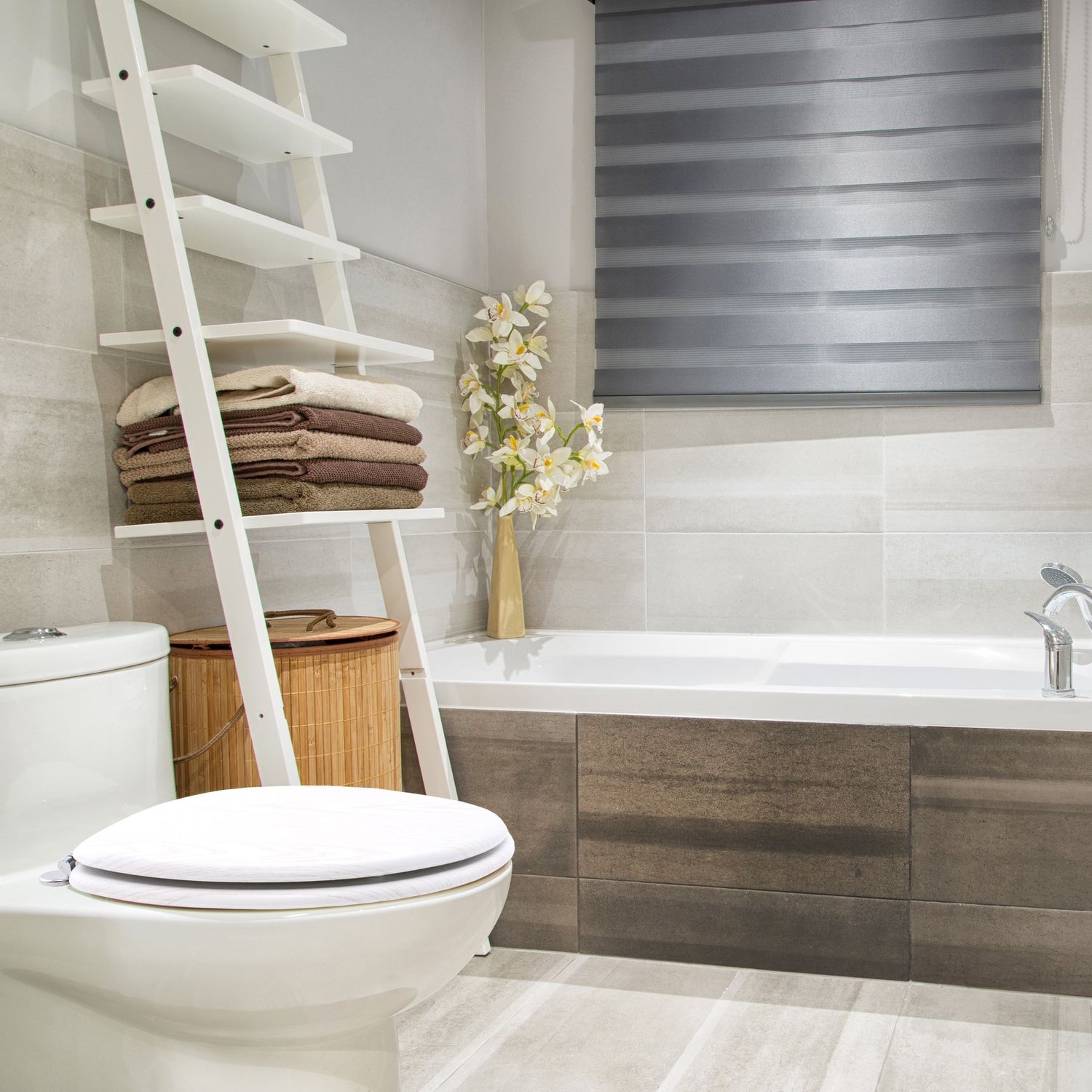 VESTIAMO CASA - Copriwater in legno Rovere Grigio 37x43,4 cm