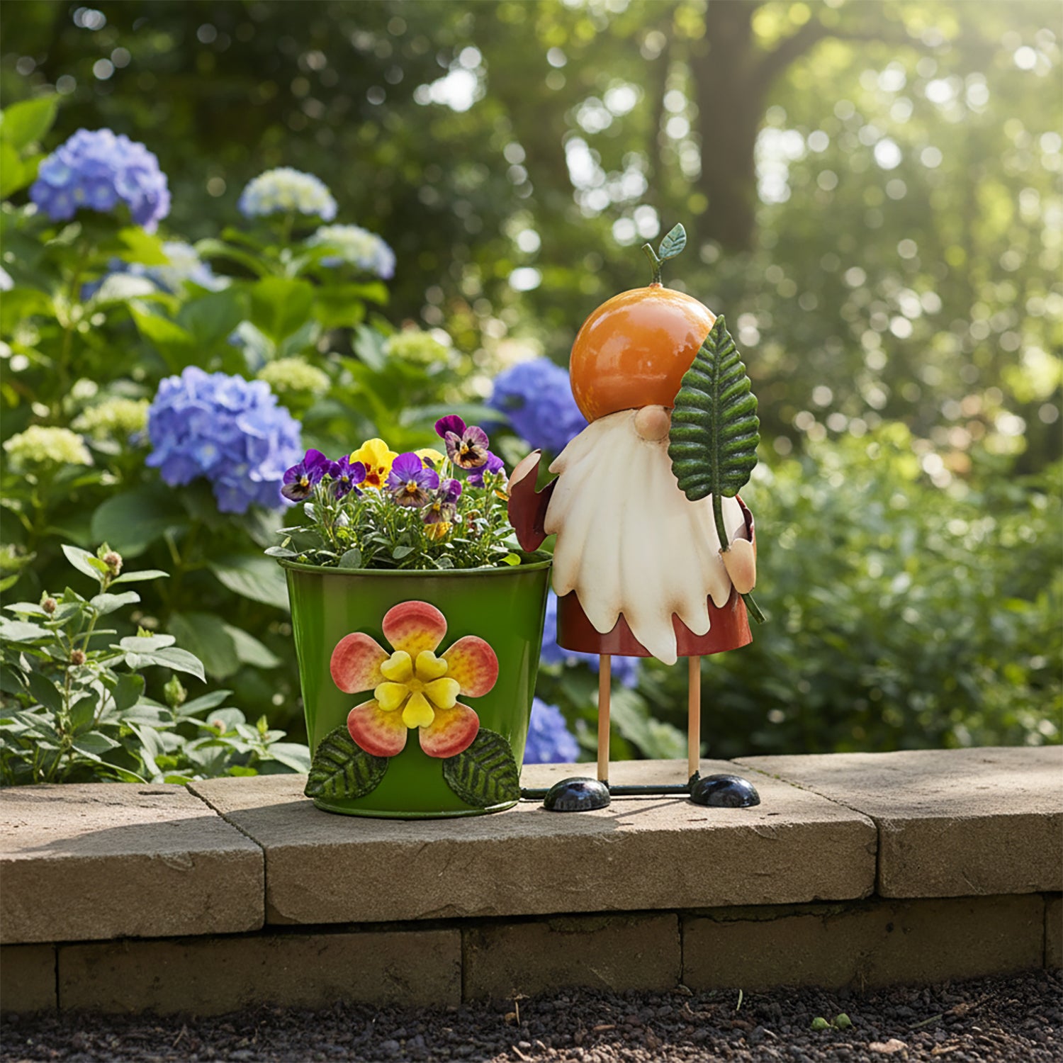 VESTIAMO CASA GIARDINO - Porta piante decorativo Cache-Pot in Latta Gnomo h11 cm diametro 12 cm