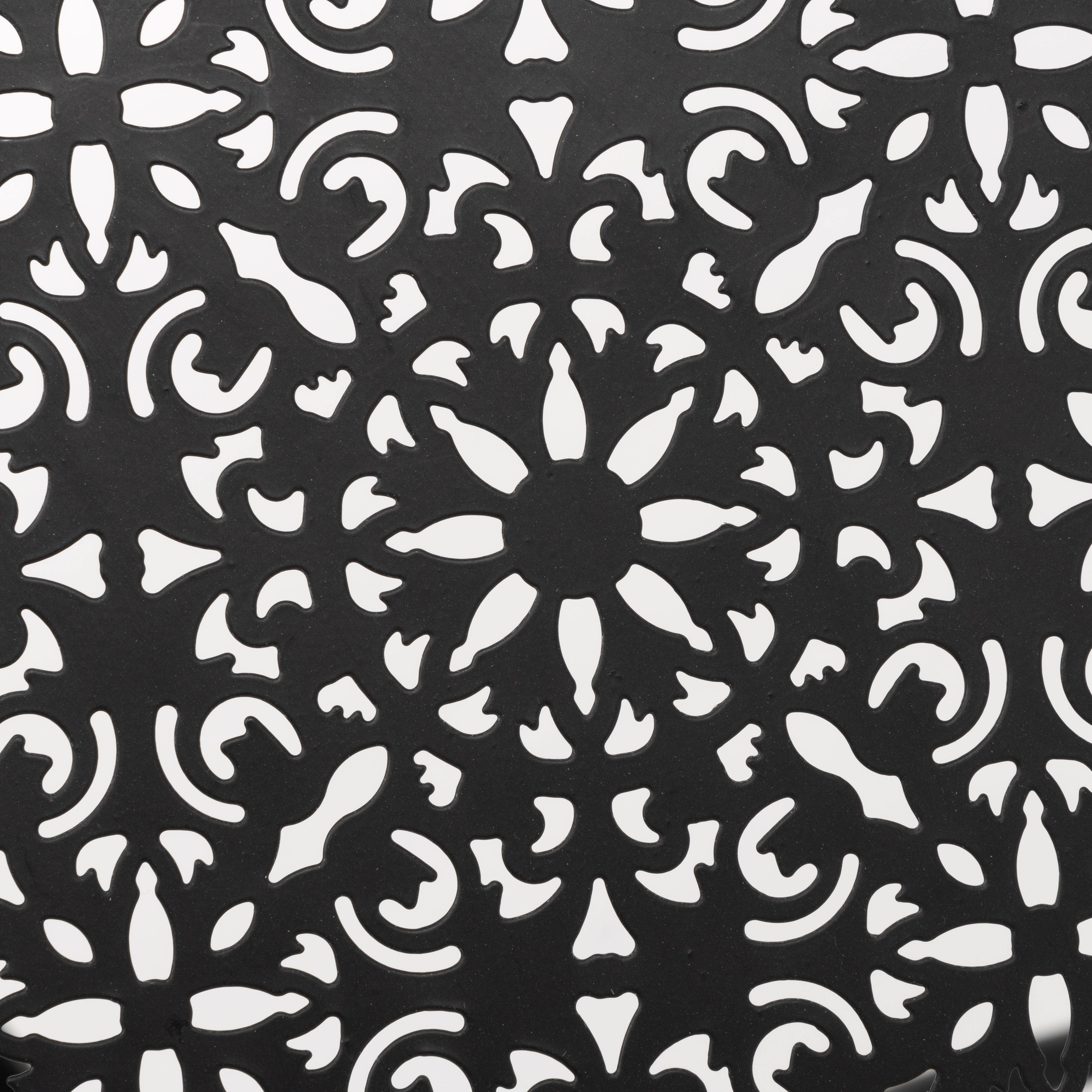 VESTIAMO CASA GIARDINO - Set giardino Bistrot tavolo rotondo 60 cm e 2 sedie pieghevoli in metallo Nero