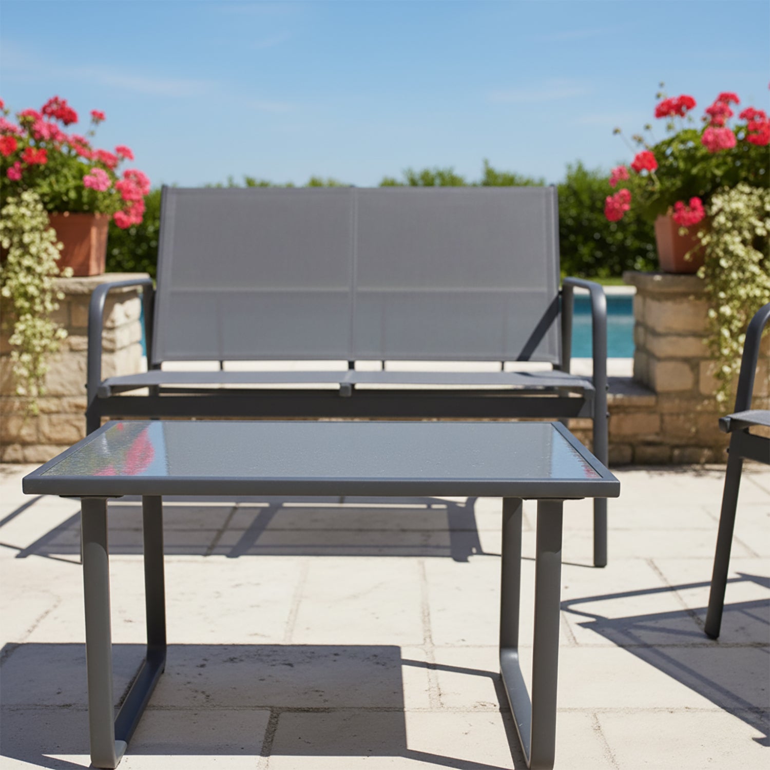 VESTIAMO CASA GIARDINO - Set da giardino 4 pezzi Struttura in Acciaio Antracite, braccioli e Top in Vetro