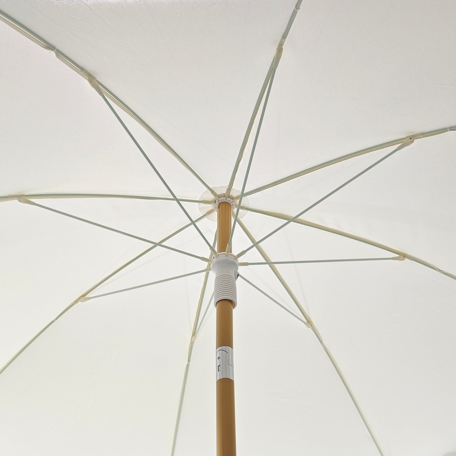 VESTIAMO CASA MARE - Ombrellone Mare con Frange e snodo Crema h218 cm diametro 200 cm