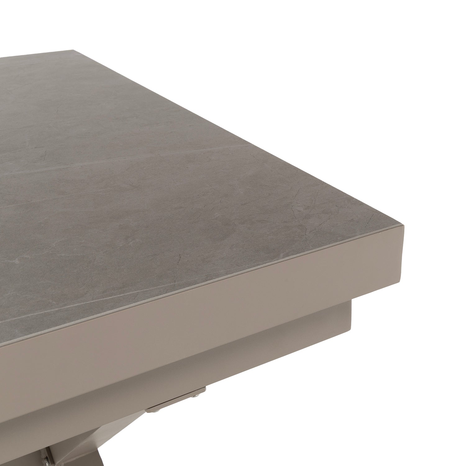 VESTIAMO CASA GIARDINO - Set da giardino 9 pezzi Tavolo Estensibile con 8 Sedie struttura in alluminio Tortora e braccioli in Polywood