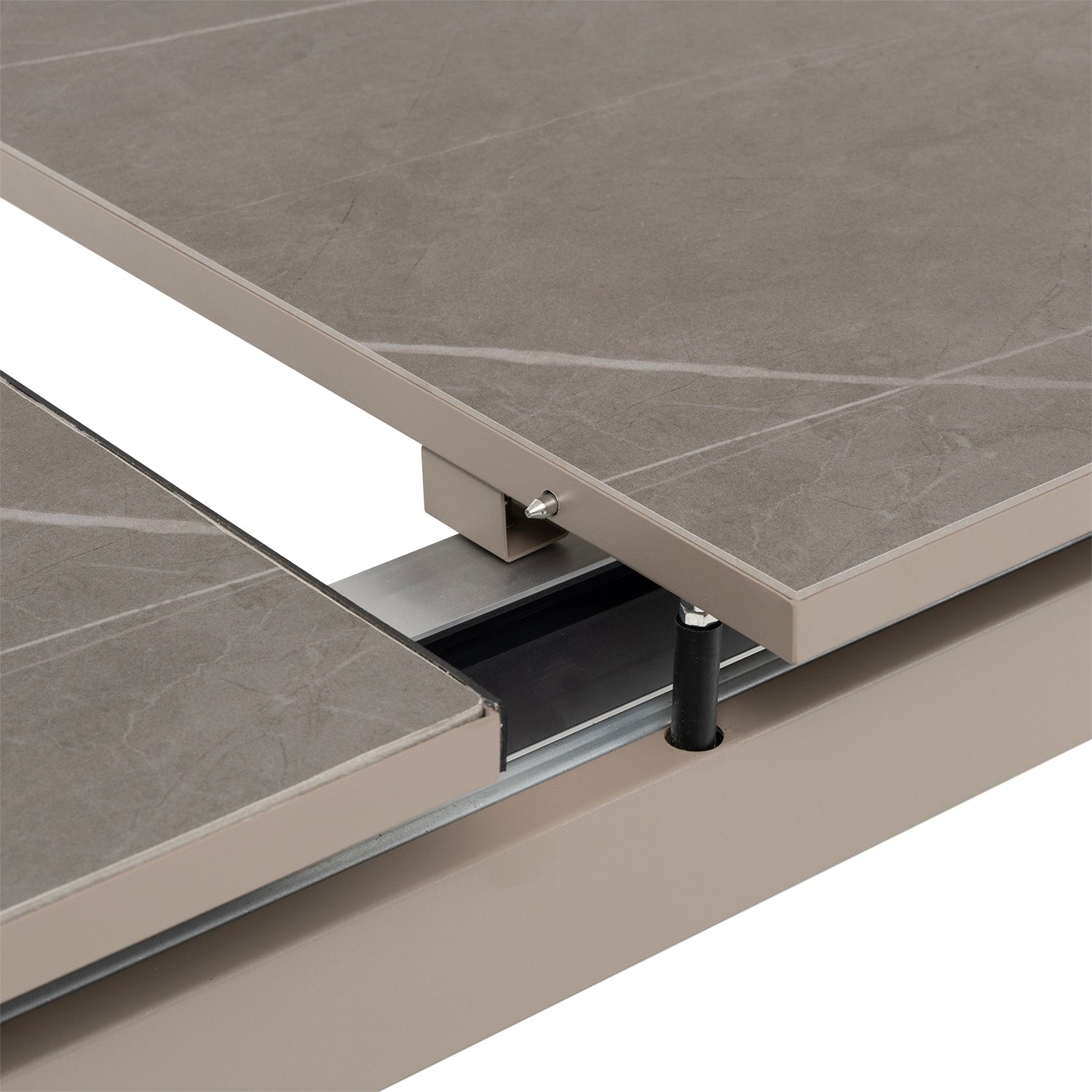 VESTIAMO CASA GIARDINO - Set da giardino 9 pezzi Tavolo Estensibile con 8 Sedie struttura in alluminio Tortora e braccioli in Polywood