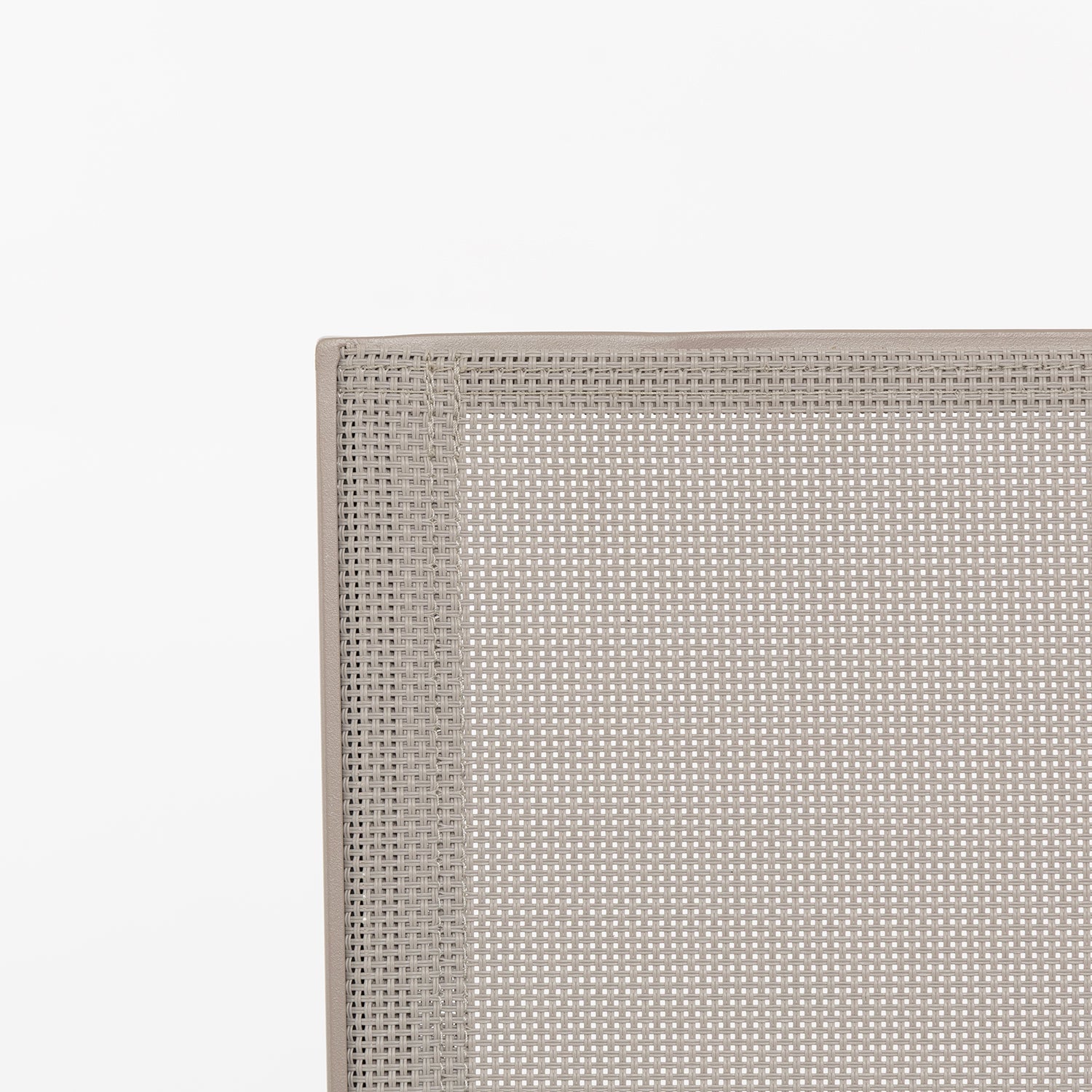 VESTIAMO CASA GIARDINO - Set da giardino 9 pezzi Tavolo Estensibile con 8 Sedie struttura in alluminio Tortora e braccioli in Polywood