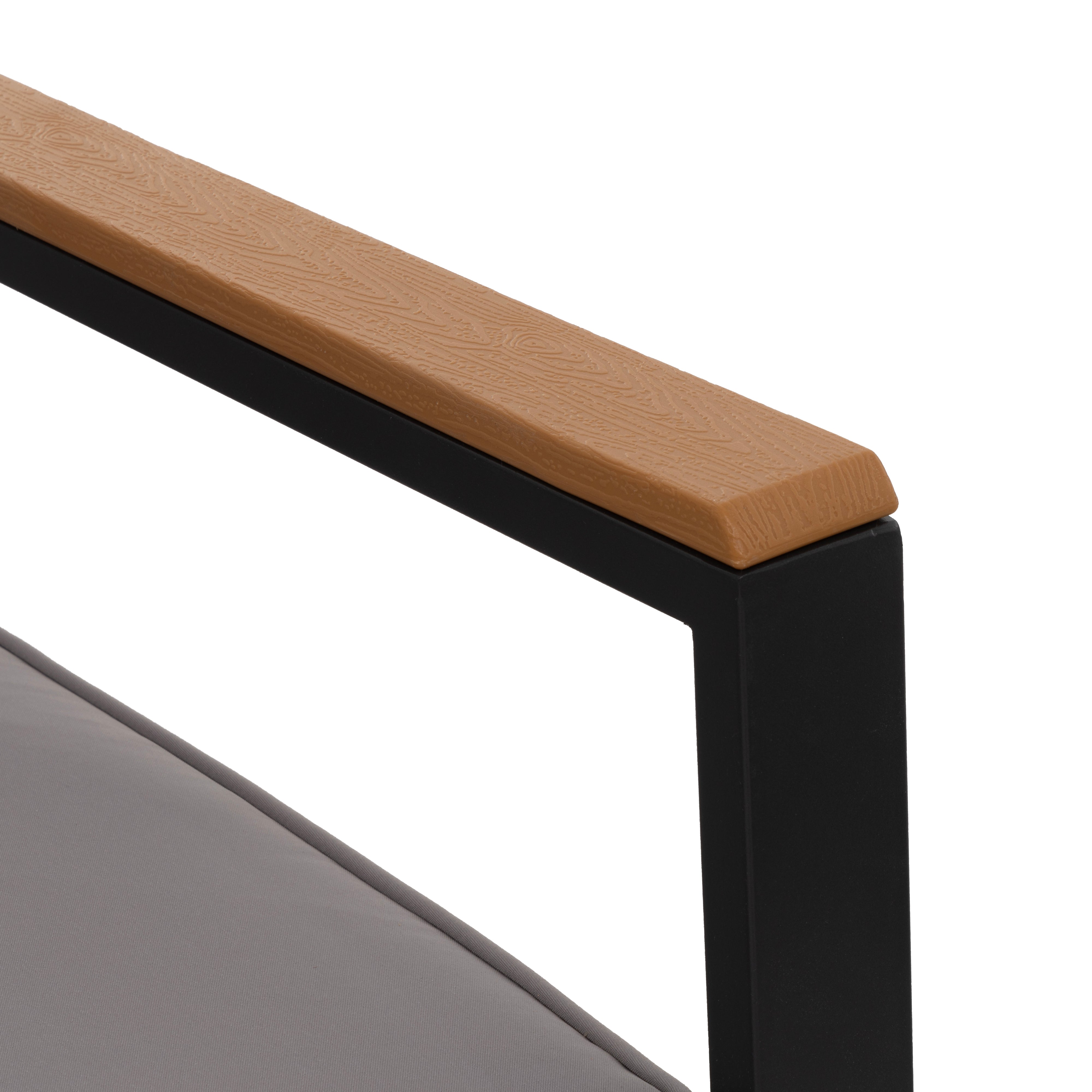 VESTIAMO CASA GIARDINO - Set da giardino 4 pezzi struttura in acciaio Antracite e Doghe in HDPE con cuscini Grigio Scuro - Formato da Panchina a 2 posti, 2 poltrone e tavolino da salotto