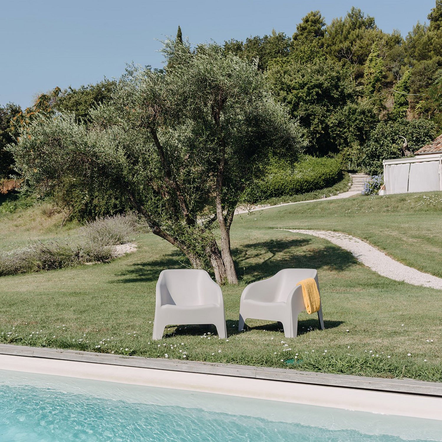 TOOMAX - Poltrona da esterno Petra Grigio talpa - h70x79x76,5 cm