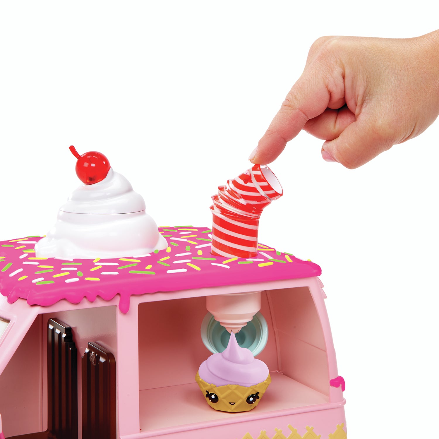 MGA ENTERTAINMENT - Yummiland Lip Gloss Truck con 2 Num Noms e Kit Crea Lucidalabbra 4+ Anni