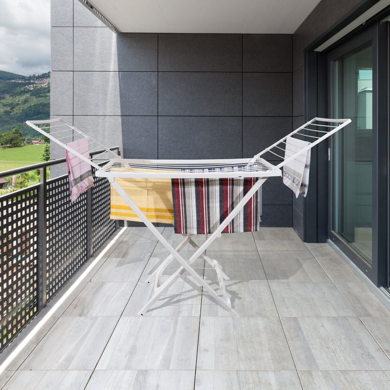 VESTIAMO CASA - Stendibiancheria da pavimento Light in resina Bianco - 18 metri di stenditura