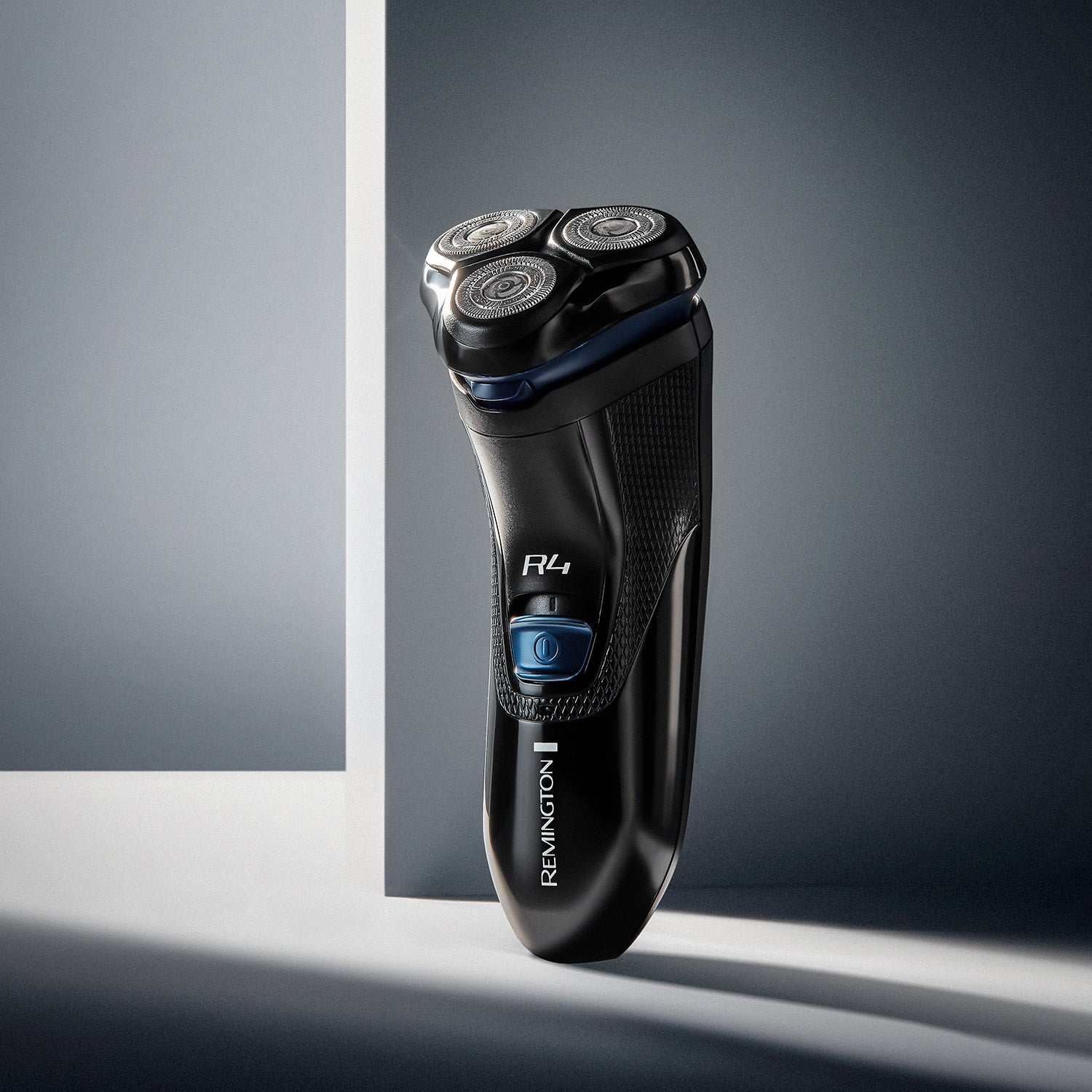 REMINGTON - Rasoio Elettrico a lame rotanti R4002 F4 Style Series