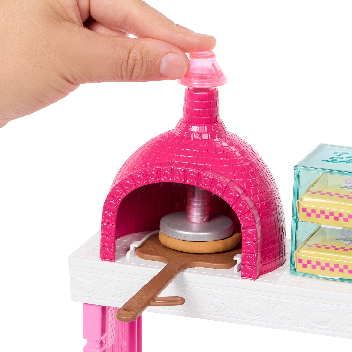 MATTEL - Barbie Dream Land Pizza Shop Playset Pizzeria con Bambola, Pasta Modellabile e 25 Accessori