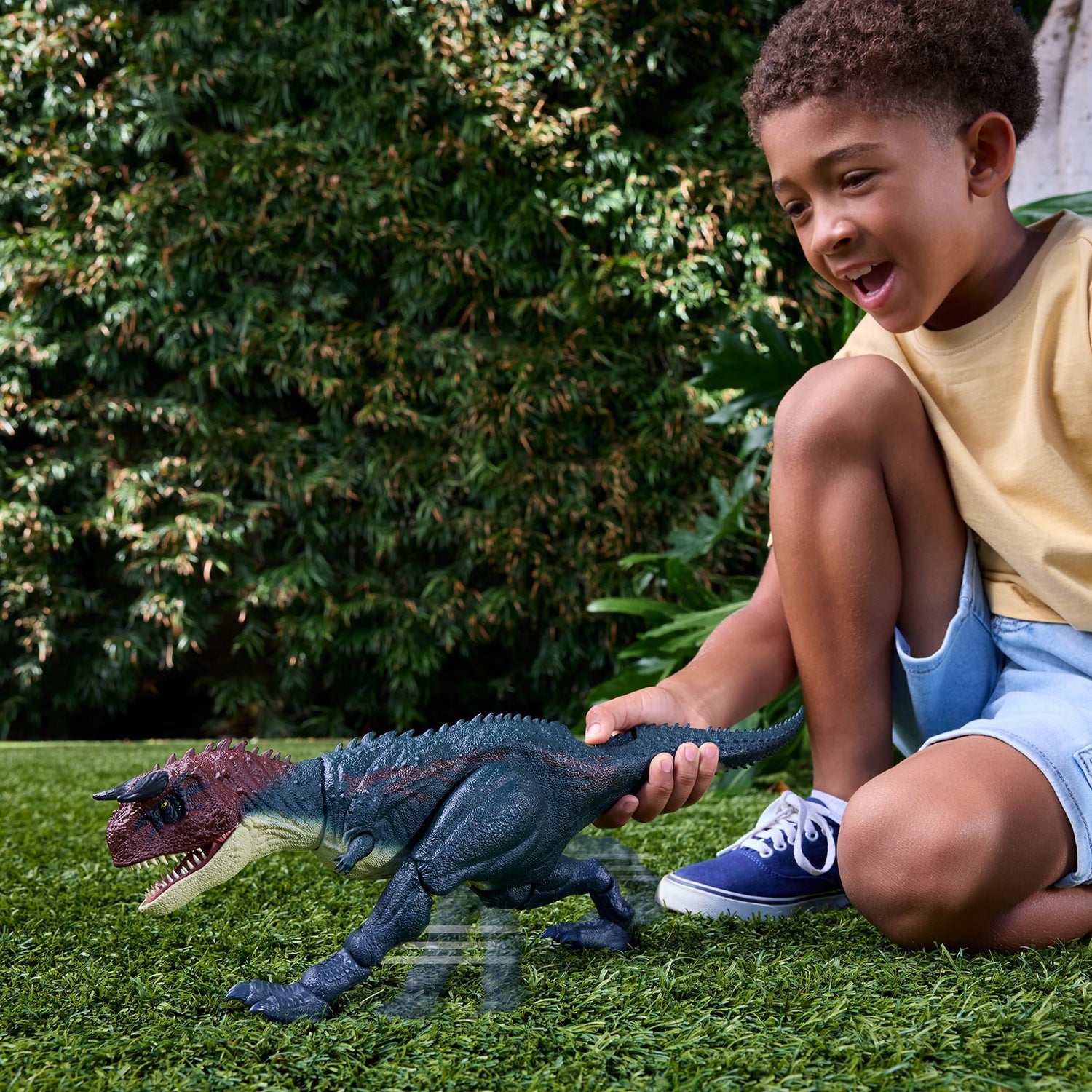 MATTEL - Jurassic World Survival Carnotaurus Charge ’N Chomp 4+ Anni - Dinosauro con Azione Carica e Morso