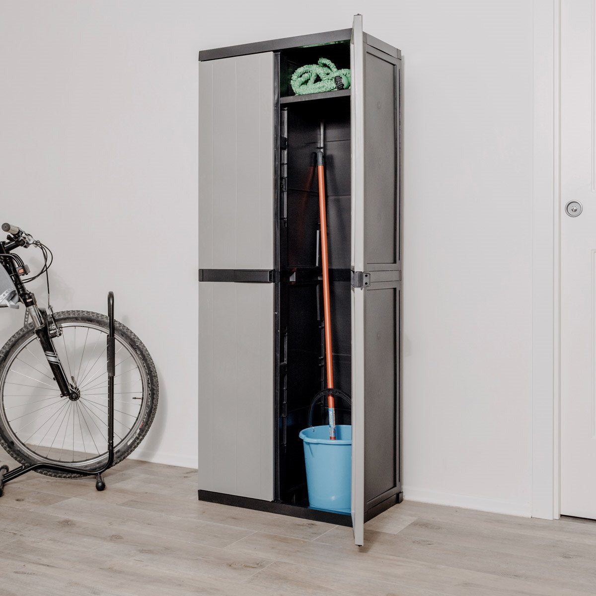 TOOMAX - Armadio portascope a 2 ante grigio tortora e nero Bios Midi - h165x65x37 cm